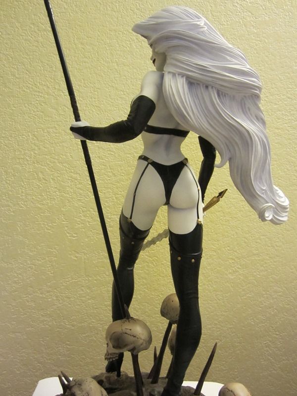 [Sideshow] Lady Death Premium Format Figure - LANCADA!!!! - Página 3 017erd