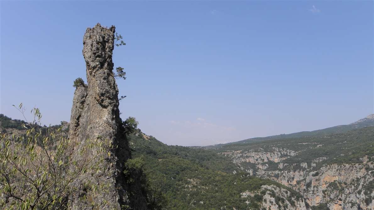 6194 χιλιόμετρα  (+1000 ποδαράτα)– 63 ημέρες – 311 λτ βενζίνης  Zag11p9160161