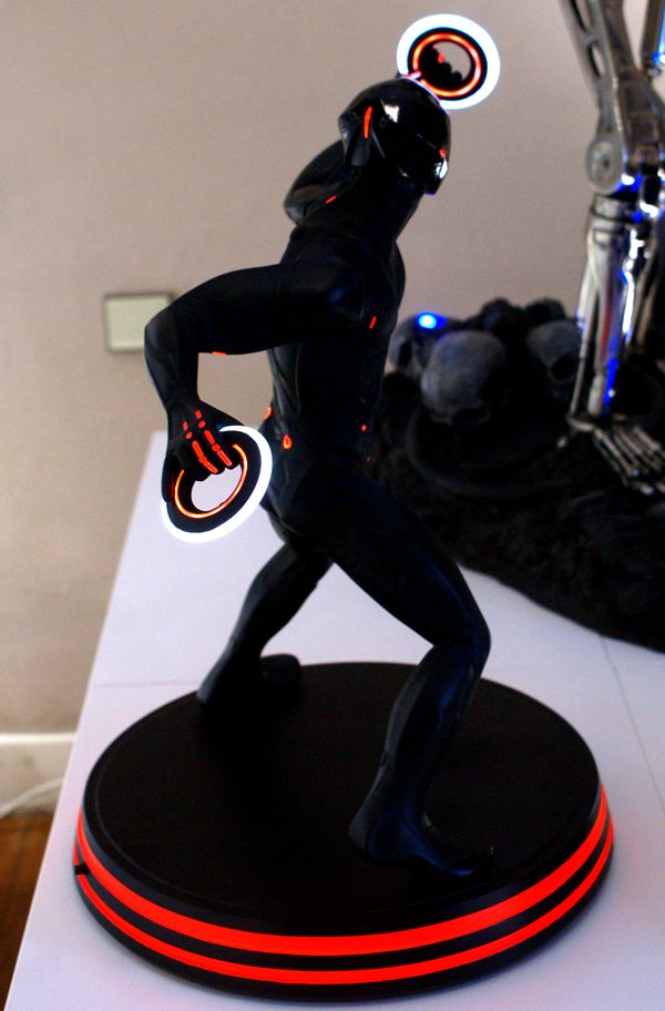 [Sideshow] The Rinzler Statue – TRON: Legacy - FOTOS OFICIAIS!!! Rinzler43