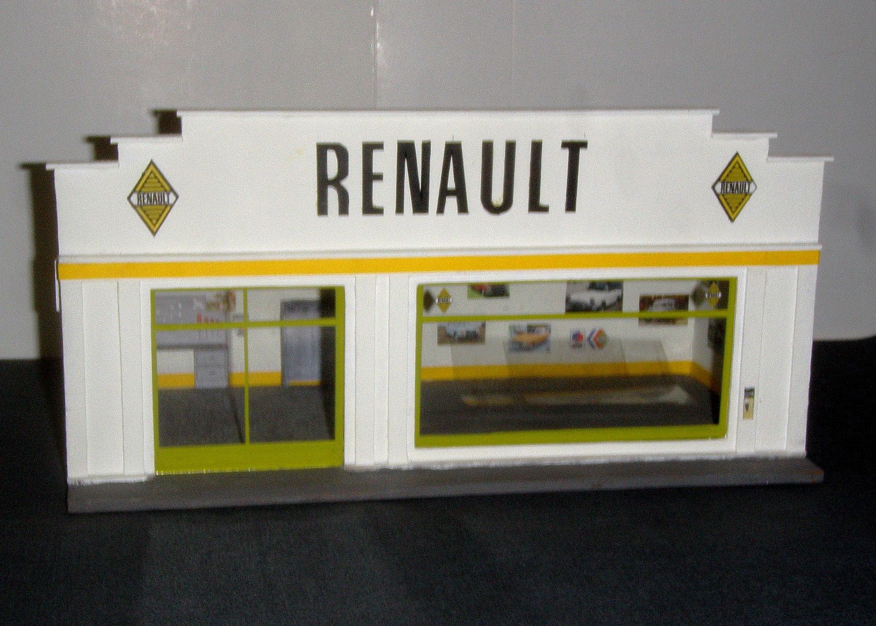 Vitrines de hugues80 - Page 7 Garagerenaultpetit2013m