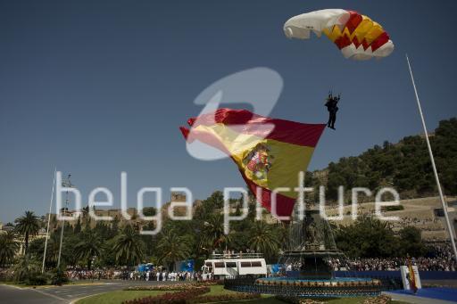 LOS REYES PRESIDEN DÍA DE LAS FUERZAS ARMADAS EN MÁLAGA 27386934