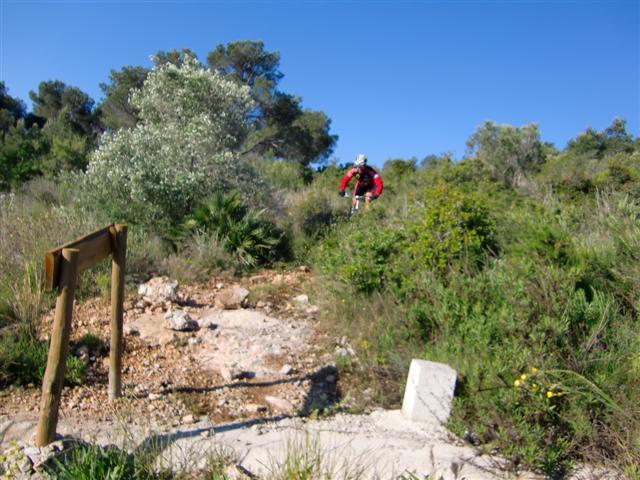 Endurada por st.Vicenç y fondo del mata. Serrapedregosa011small