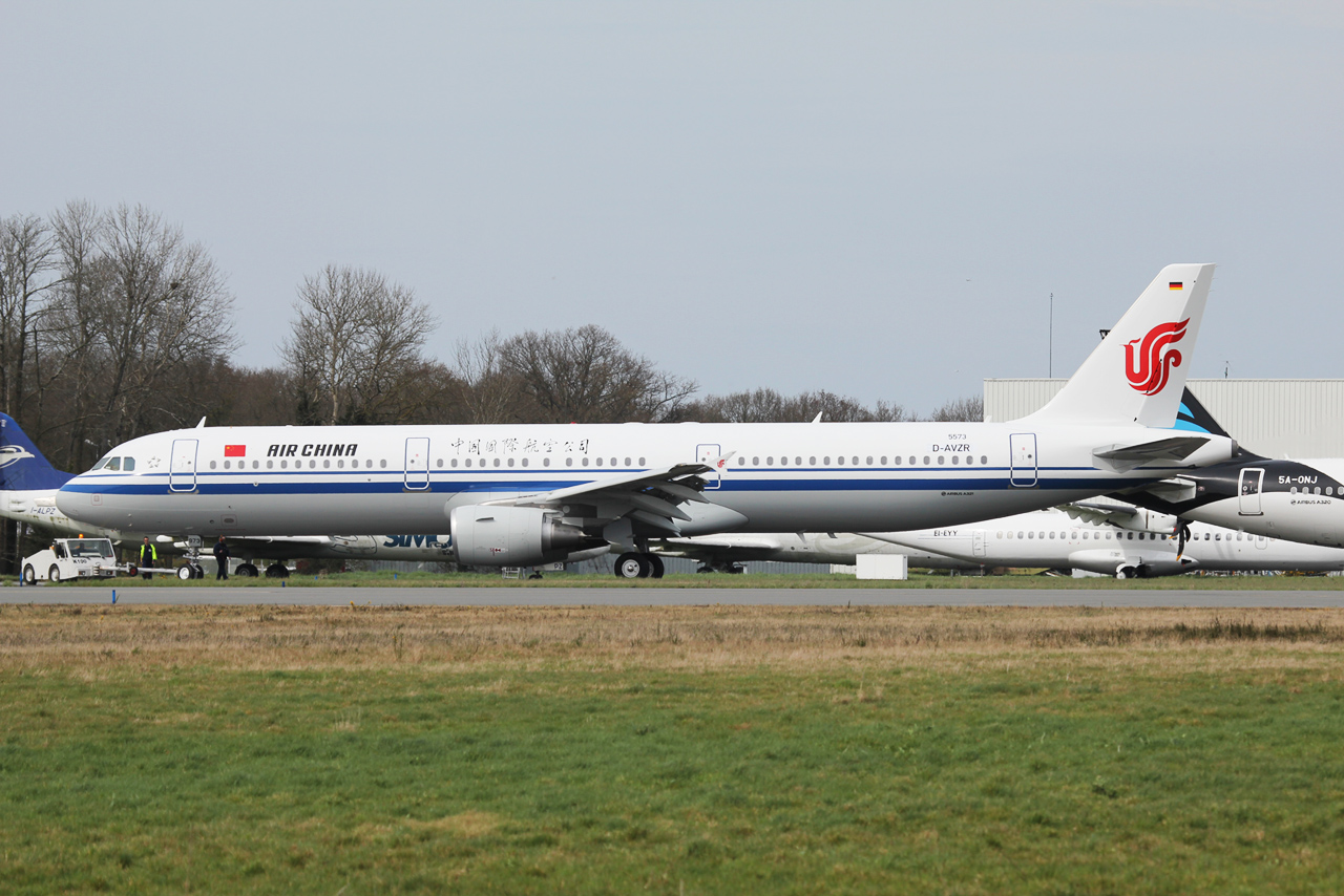 Airbus A321-213 Air China B-6973 / D-AVZR le 09 & 17.04.13 Sz2n