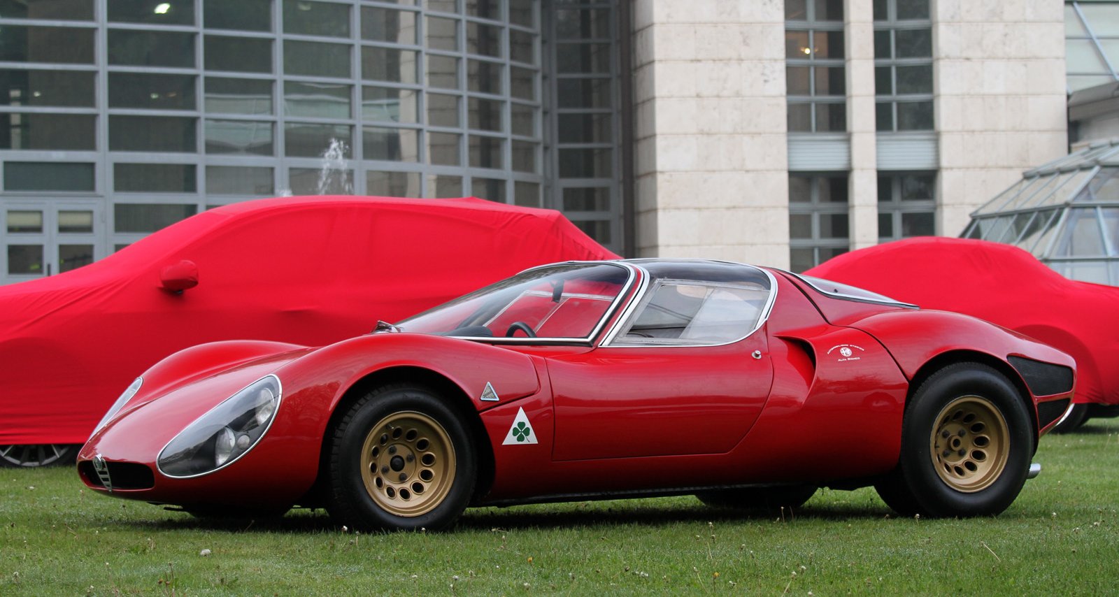 Sexiest Racecars on the Planet Alfaromeo33stradale6