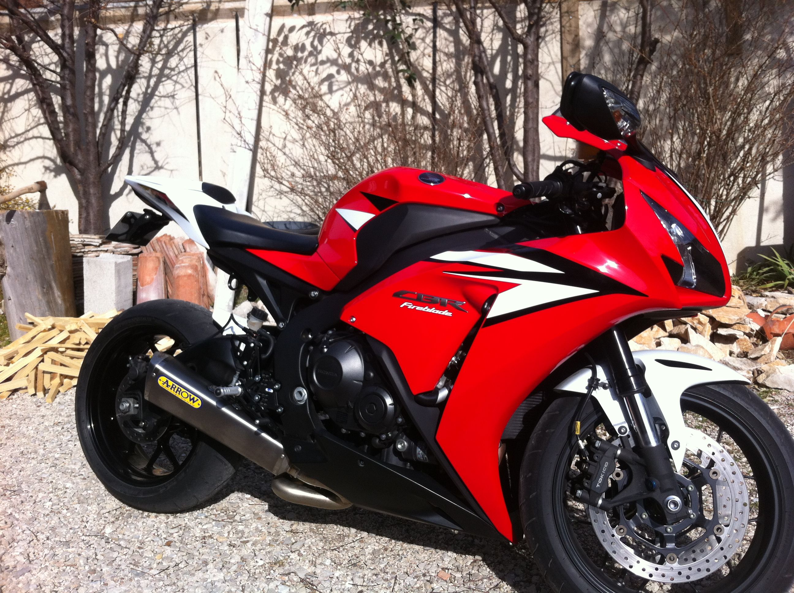 S1000RR vendu , retour au CBR 1000 2012 ! Img0455lp