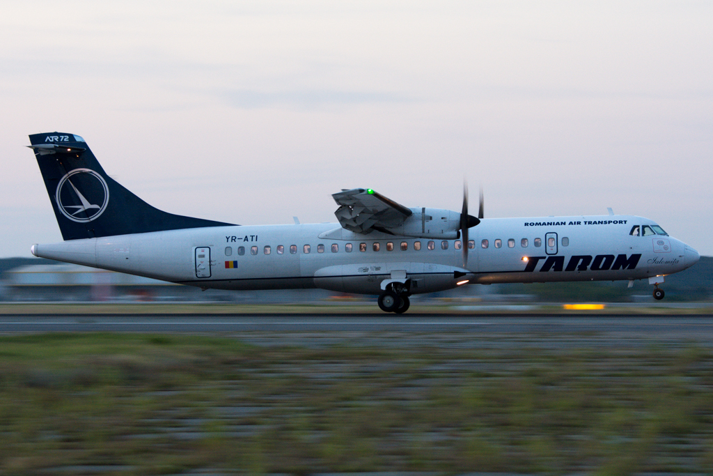 Aeroportul Bucuresti - Henri Coanda / Otopeni (OTP / LROP) - Septembrie 2014 VWE0Um