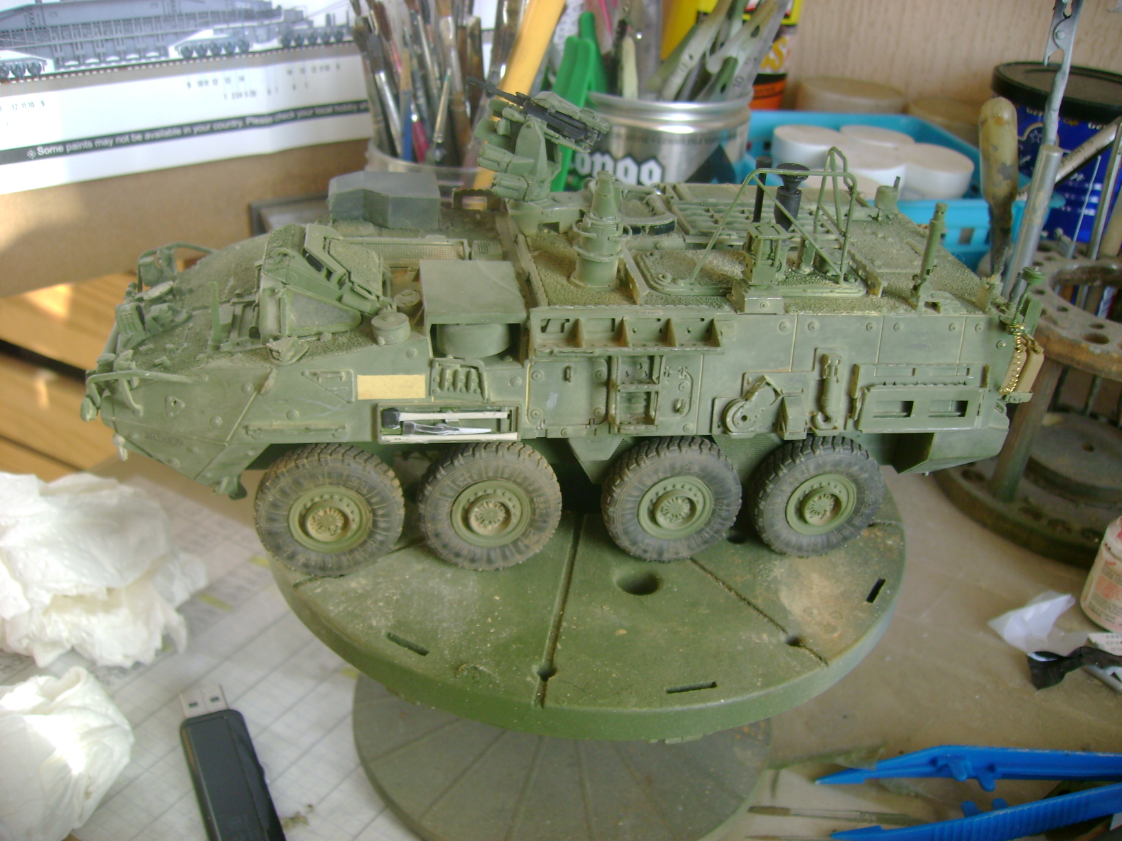 M1135 Stryker NBC RV 1/35 Trumpeter....Terminer Up du 29/10... - Page 3 10205633
