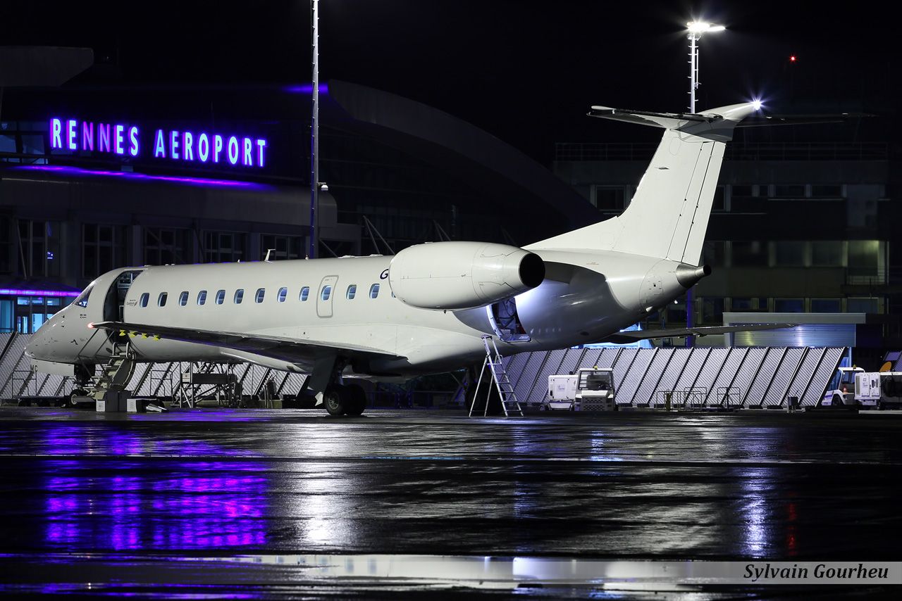 Embraer ERJ-135ER Eastern Airways G-CGMC le 10.02.13 Gcgmc