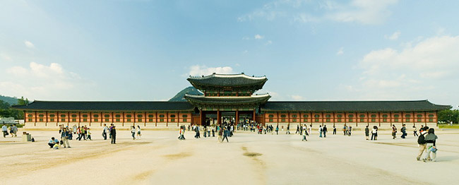 Cung điện đẹp nhất Hàn Quốc 03heungnyemungate01