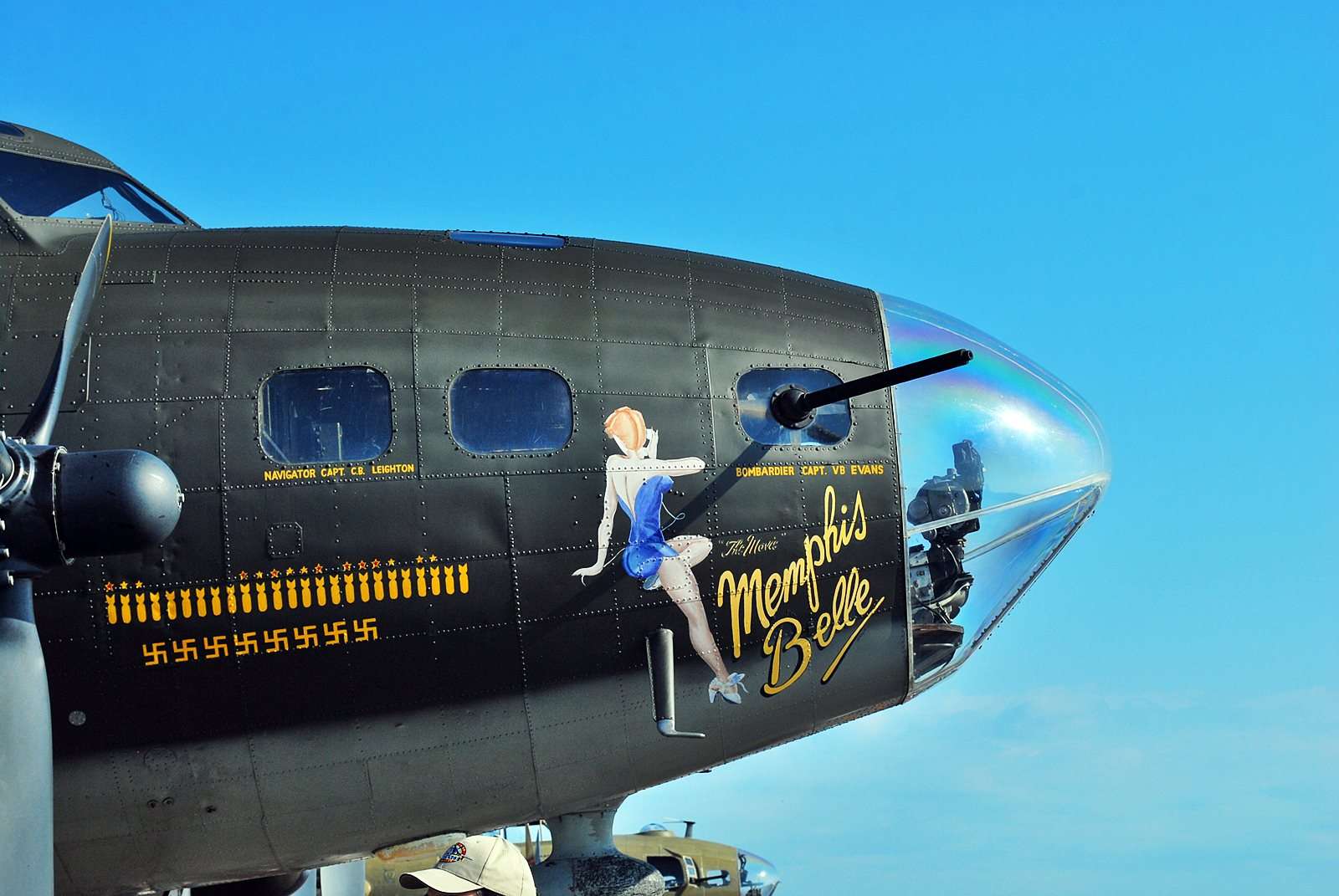 Nose Art ...... Img13296789