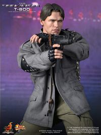 The Terminator I et II (Arnold senvatenguerre) (Hot Toys) Hottoyst1t800pr04.th