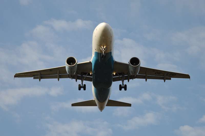 Aeroportul Bucuresti ( Henri Coanda / Otopeni ) - Octombrie 2010 001austrianairlinesoeld