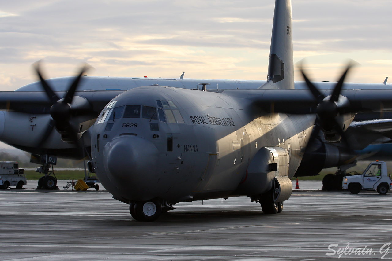 Lockheed C-130J-30 Hercules (L382) Norway Air Force 5629 les 16;17 & 18.04.12 - Page 3 56296