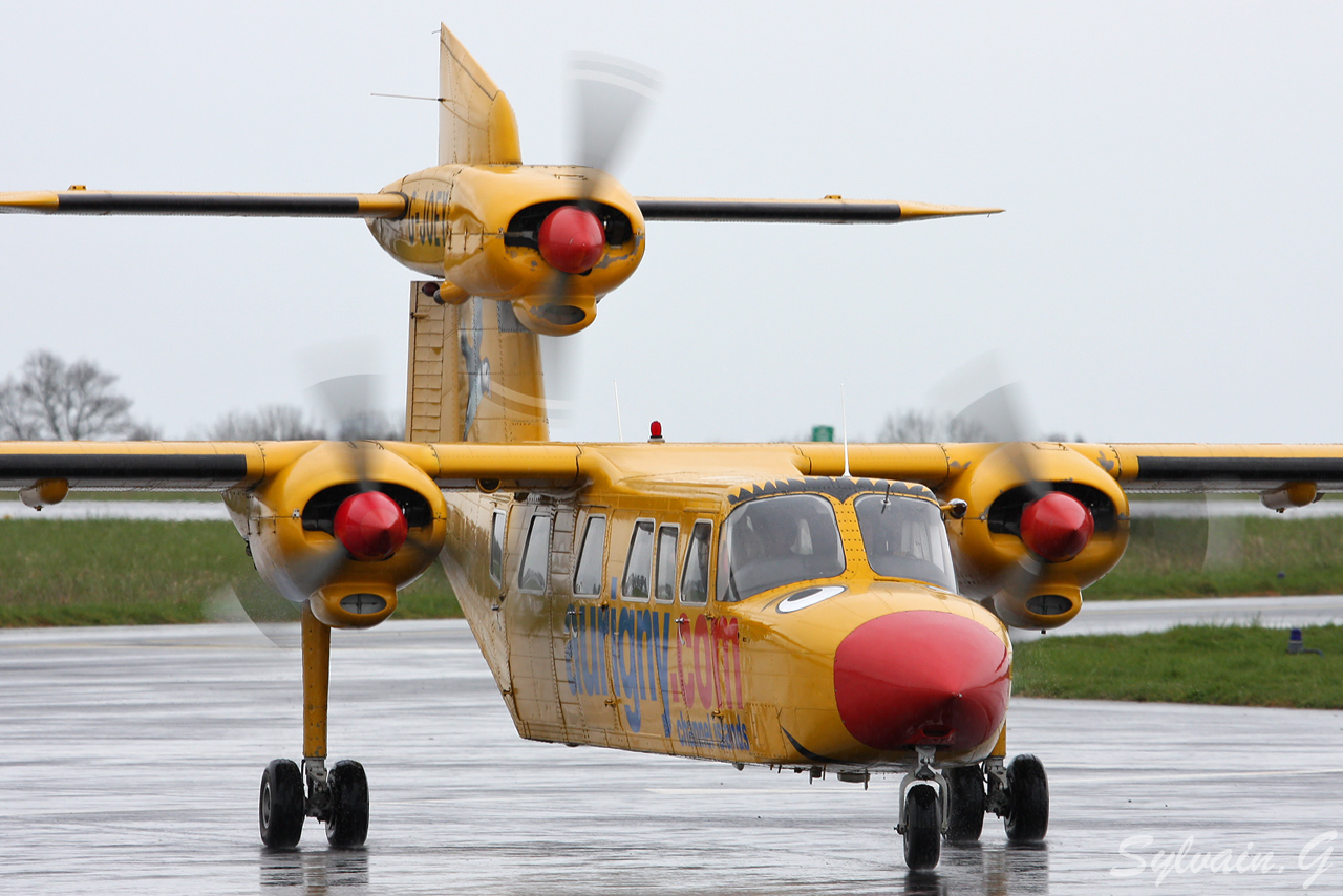 Britten-Norman BN-2A Trislander Aurigny Air Services G-JOEY & G-RLON le 17.03.12  Gjoey