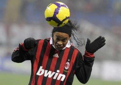صور رونالدينهو 2010 ... Ronaldinho 0204f
