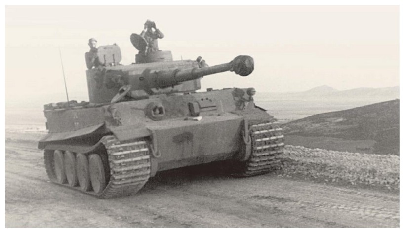 tiger - Tiger I du sPzAbt. 501 en Tunisie 1943 Tigerinr121spzabt501tun