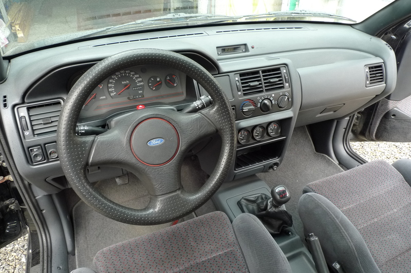 Reconversion de Mon Escort MK5 EFI en XR3i 16V - Page 11 P1020810