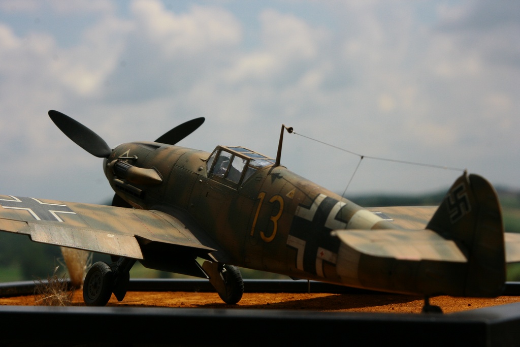 BF 109 G2 Trop - Trumpeter - 1/32 1hs8n