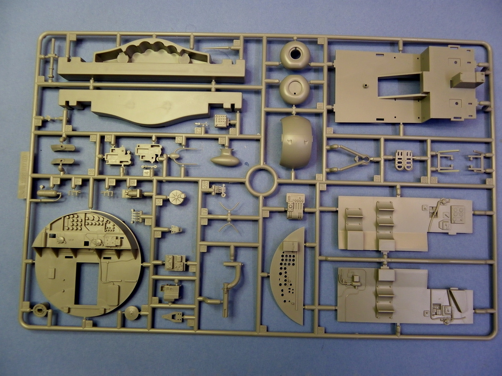 [HK Models] Boeing B-17G F3l1