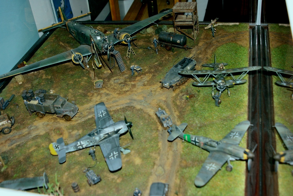 Diorama terrain aviation Luftwaffe 1/48 O9e7