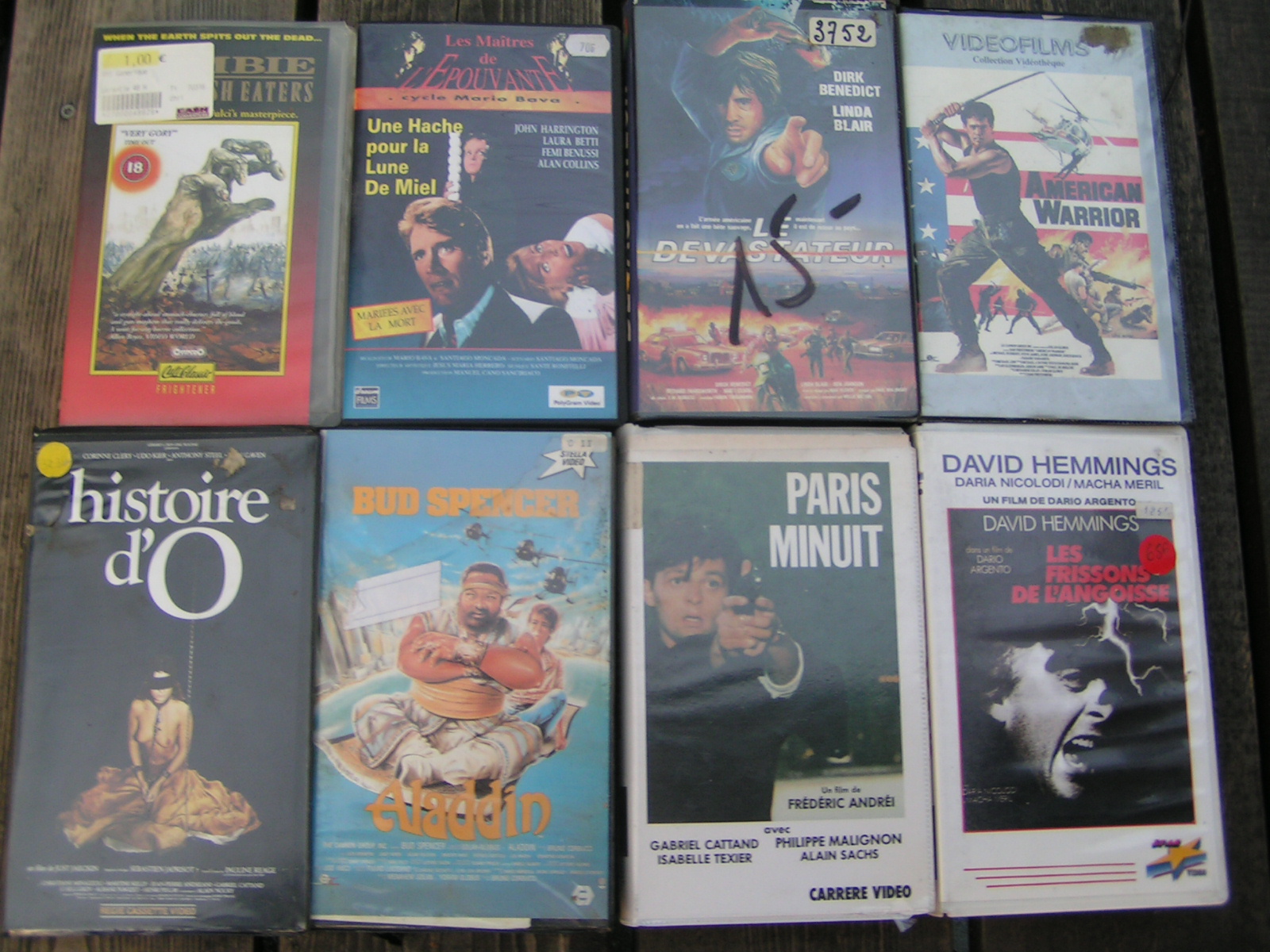 VENDS GRAND NOMBRE VHS ORIGINALES 2 A 4 EUROS PIECES Pict0026j