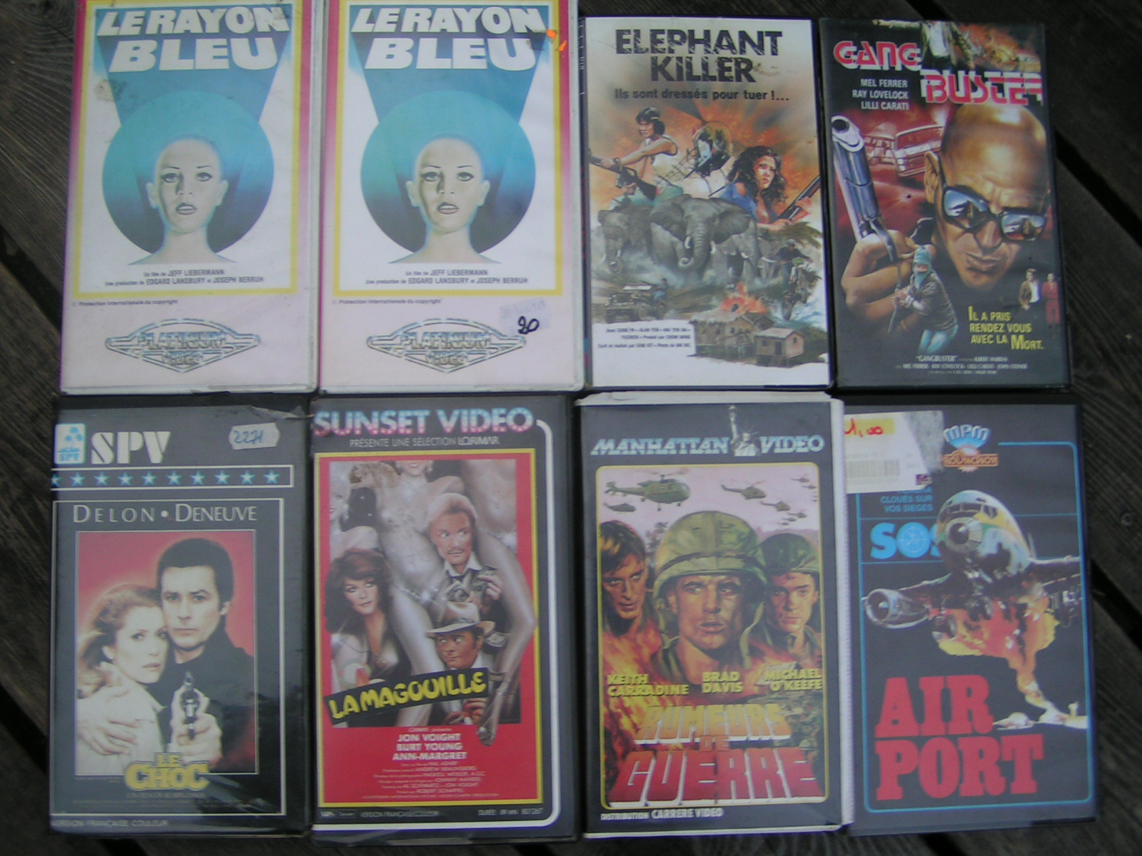 VENDS GRAND NOMBRE VHS ORIGINALES 2 A 4 EUROS PIECES Pict0029ai