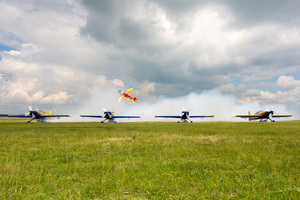 Aeroclubul Teritorial "Gheorghe Banciulescu" Ploiesti - Spectacol Aerian la Strejnic Rcbl