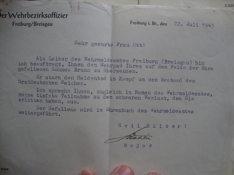 Vos livrets militaires allemands WWII (Soldbuch, Wehrpass..) / Heer-LW-KM-SS... Ttcr