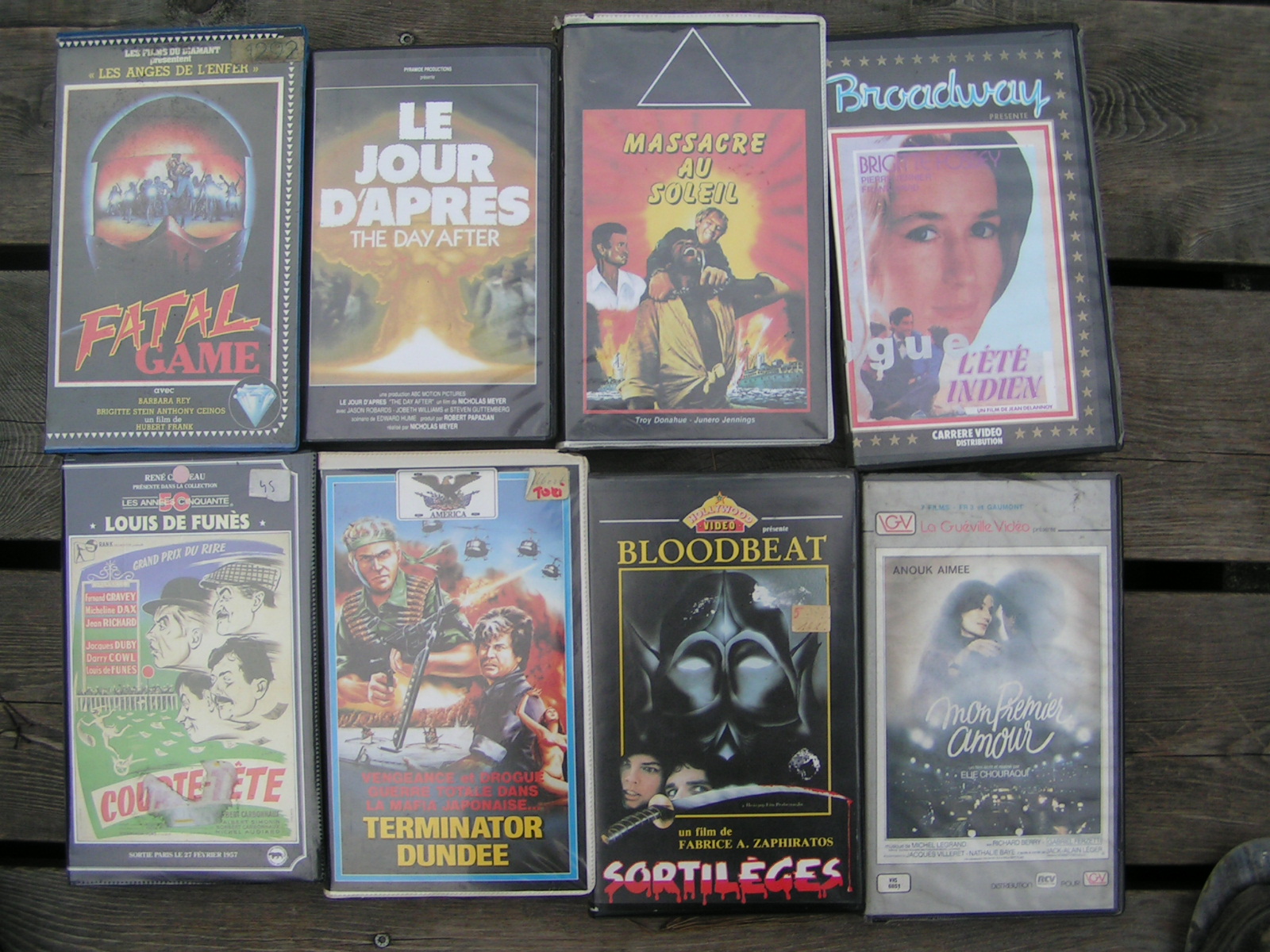 VENDS GRAND NOMBRE VHS ORIGINALES 2 A 4 EUROS PIECES Pict0054