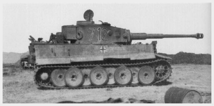 tiger - Tiger I du sPzAbt. 501 en Tunisie 1943 Tigerinr712spzabt501