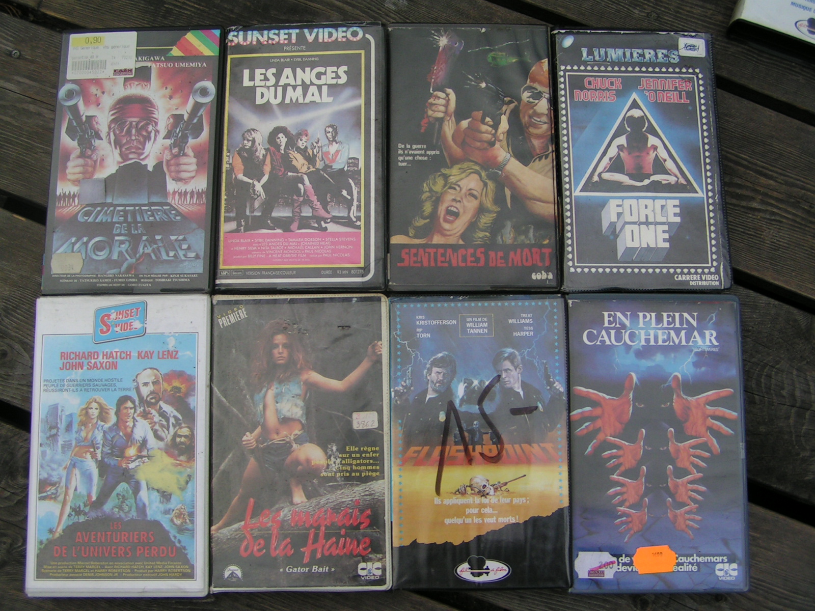 VENDS GRAND NOMBRE VHS ORIGINALES 2 A 4 EUROS PIECES Pict0048