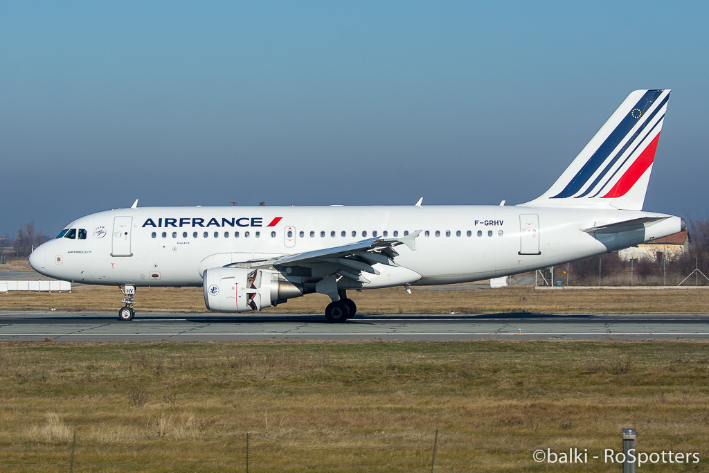 Aeroportul Bucuresti - Henri Coanda / Otopeni (OTP / LROP) - Decembrie 2015  5OqNUa