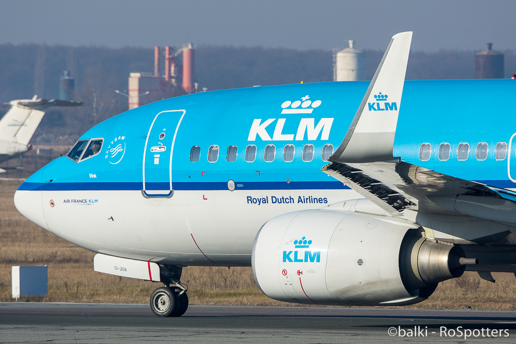 Aeroportul Bucuresti - Henri Coanda / Otopeni (OTP / LROP) - Decembrie 2015  04cGBk