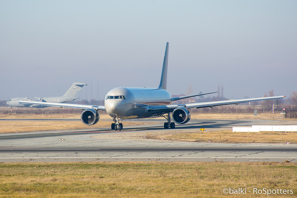 Aeroportul Bucuresti - Henri Coanda / Otopeni (OTP / LROP) - Decembrie 2015  4gYVQg