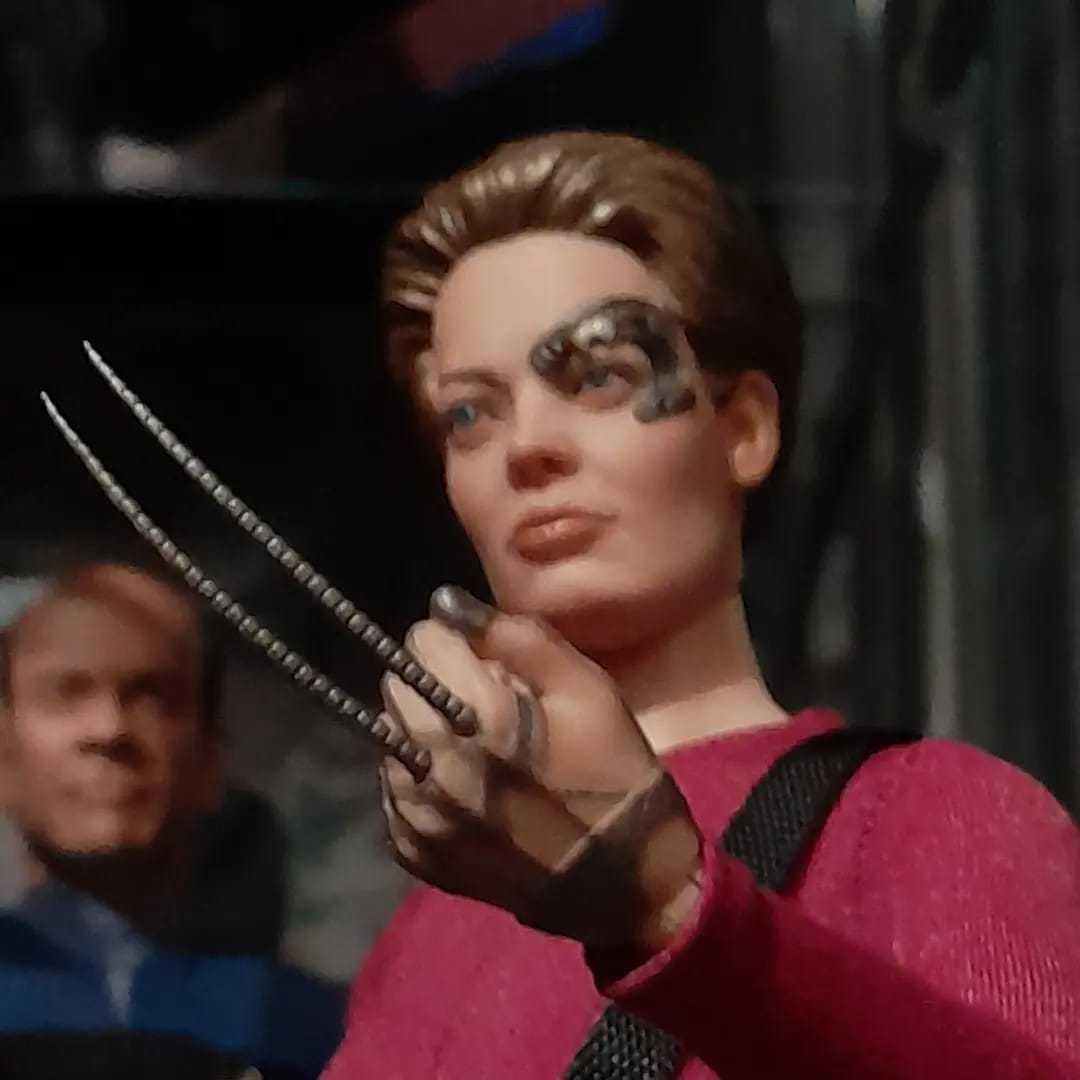 Exo-6 : Star Trek Voyager - Seven of Nine 1/6 Scale - Page 2 KtAFpm