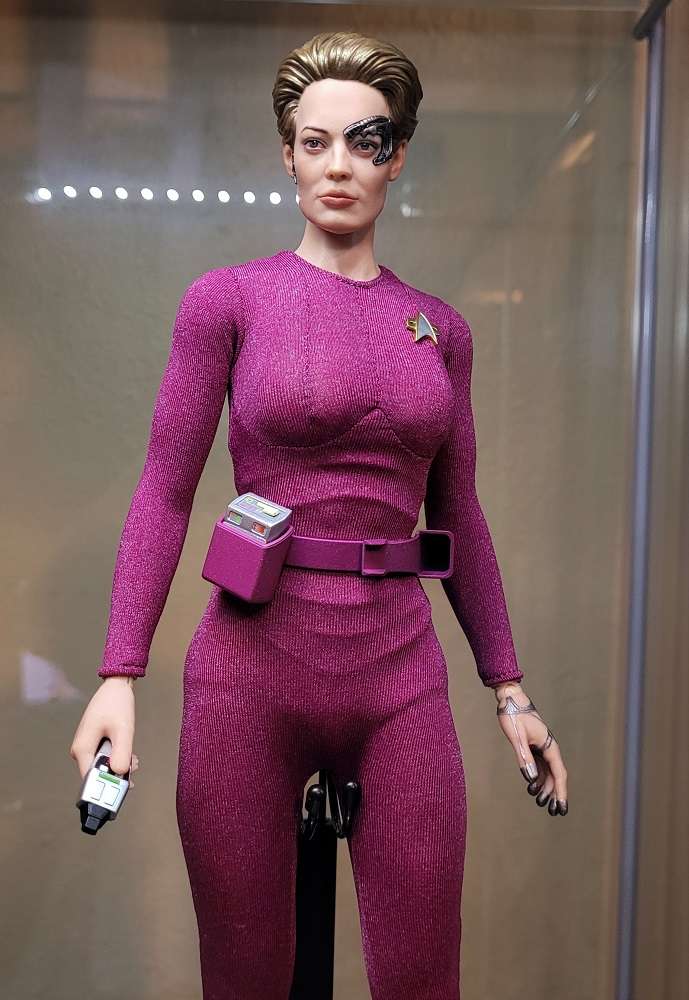 Exo-6 : Star Trek Voyager - Seven of Nine 1/6 Scale - Page 2 6MwVPU