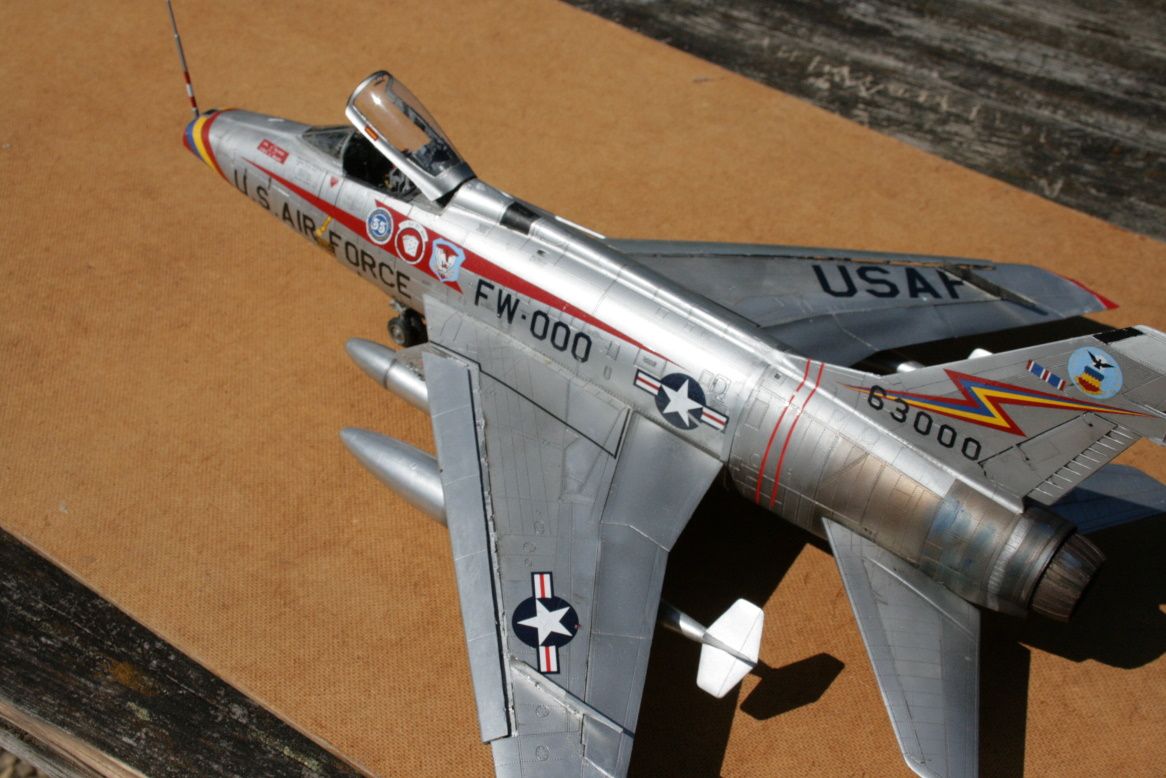 -North American F-100 D- TRUMPETER- 1/32-TRUMPETER Z9HC2N