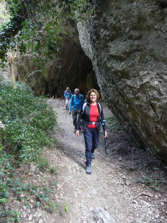 Petit Lubéron-Roumiguier-Gorges du Régalon-Jeudi 7 mars 2024 XsU7M0