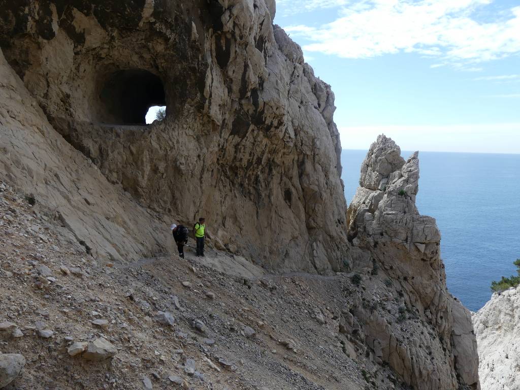 Rove-Fort de Figuerolles-Calanques de Méjean-Jeudi 6 avril 2023 QyuVtq