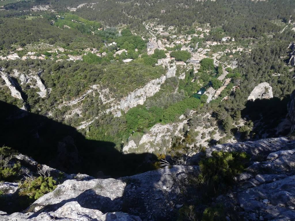 Fontaine de Vaucluse-Mourre de la Belle Etoile-Jeudi 11 mai 2023 Vnccx0