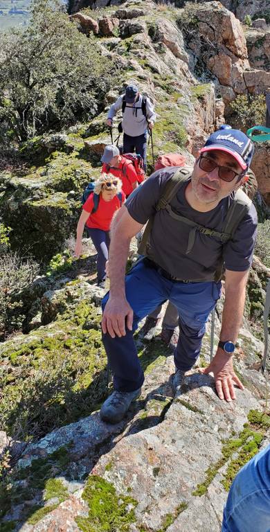 Roquebrune-Traversée du Rocher des 3 Croix-Jeudi 28 mars 2024 OIy5Pw