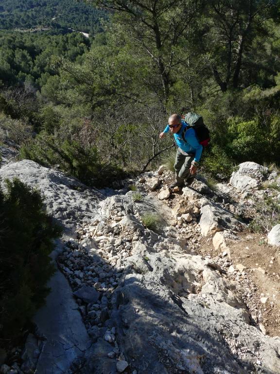 Petit Lubéron-Roumiguier-Gorges du Régalon-Jeudi 7 mars 2024 ZlfTar