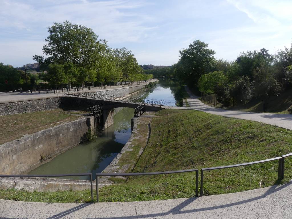 Mini croisière sur le Canal du Midi-Samedi 29 avril 2023 AIQ1bf