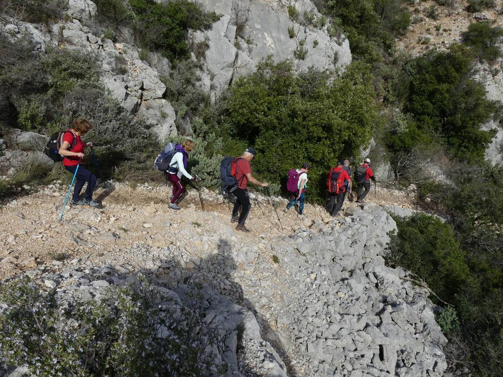 Garlaban-Lascours-Grand Vallon (Les Cuvettes)-Jeudi 14 mars 2024 UDfzsr