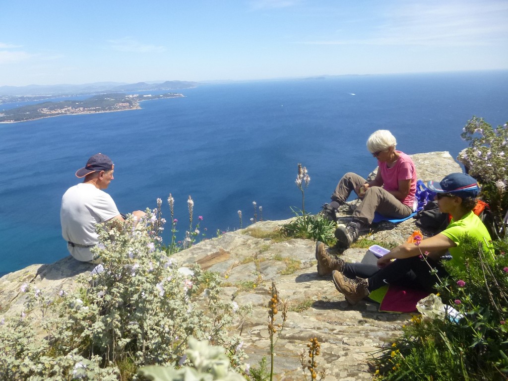 Notre Dame de Mai-Cap Sicié-Jeudi 30 avril 2015 YfmOdQ