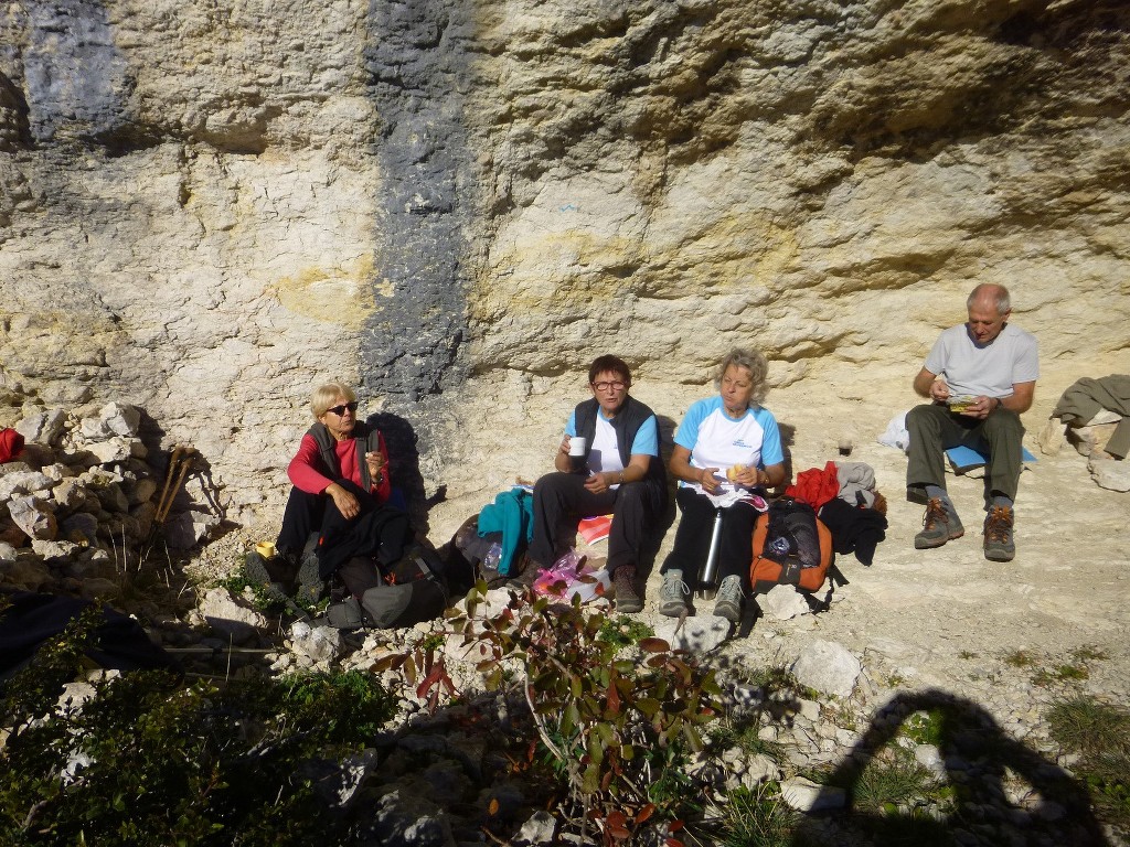 Lubéron-Vallon de l'Arc et Arche du Portalas-Jeudi 26 novembre 2015 J3hFD0