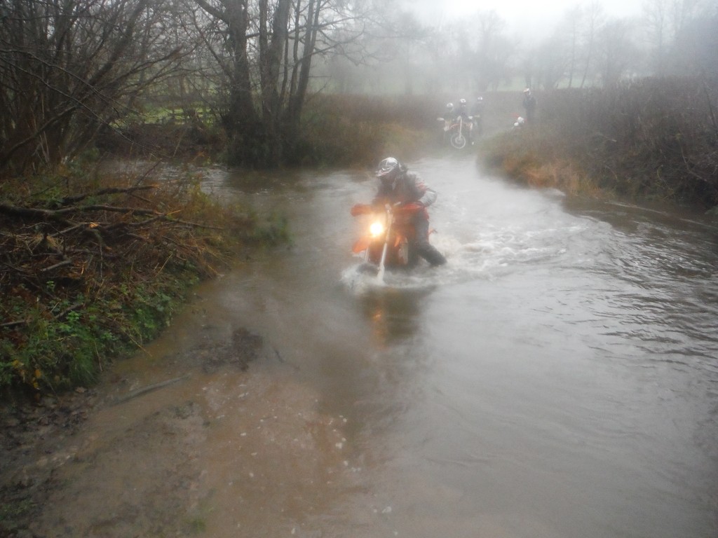 Sunday 13th December - Bikes Optional, Canoes Required - Page 3 VQxclI