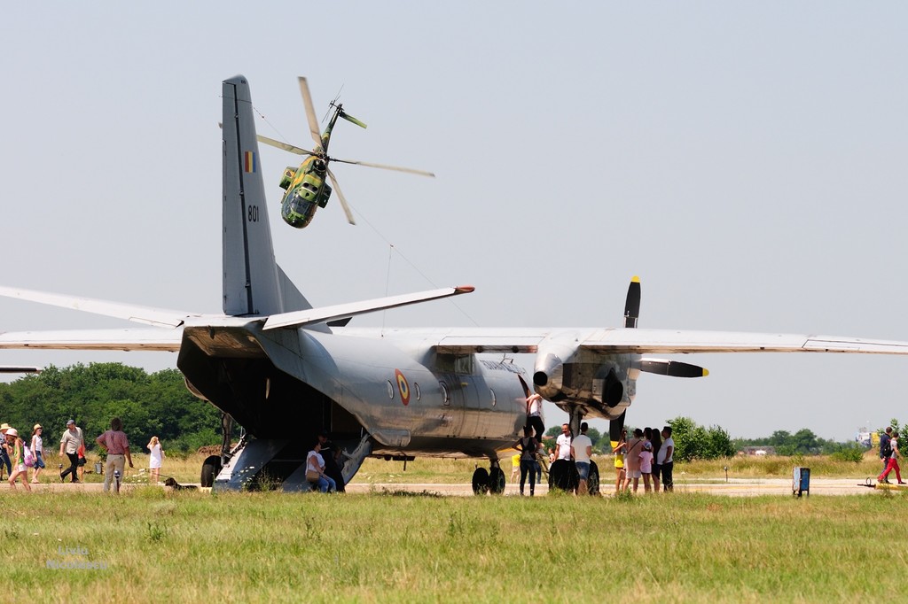 Baza 90 Transport Aerian Otopeni - Ziua porţilor deschise - 18 iulie 2015 OKKL2r