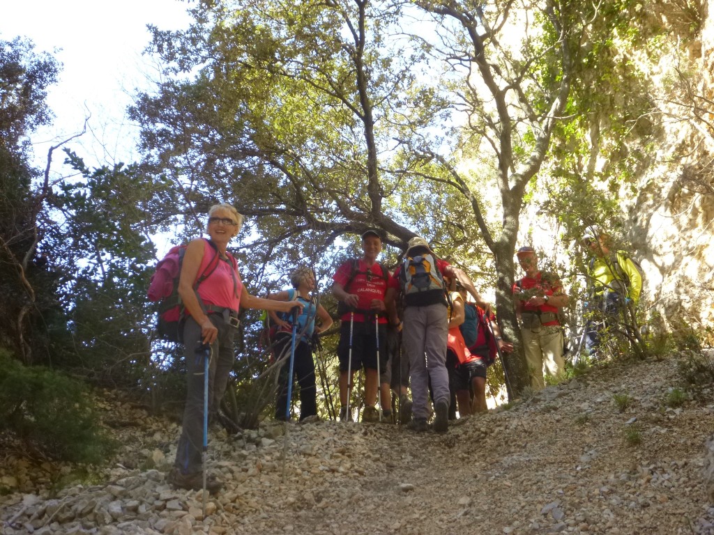 Fontaine de Vaucluse-Mourre de la Belle Etoile-Jeudi 9 avril 2015 O5Ijjo