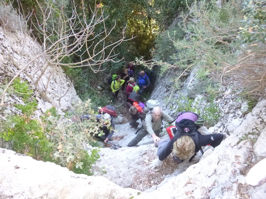 Lubéron-Vallon de l'Arc et Arche du Portalas-Jeudi 26 novembre 2015 DuSMZh